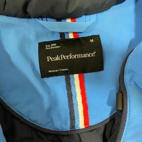 Peak Performance women's jacket - Picture 2 of 9